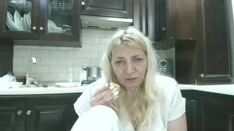 Snapshot of heyheygrey chatting on 06-09-26, 08:20 Heyheygrey online show from 06-09-26, 08:20