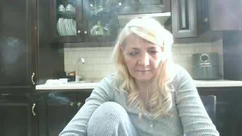 Snapshot of heyheygrey chatting on 06-16-26, 03:25 Heyheygrey online show from 06-16-26, 03:25