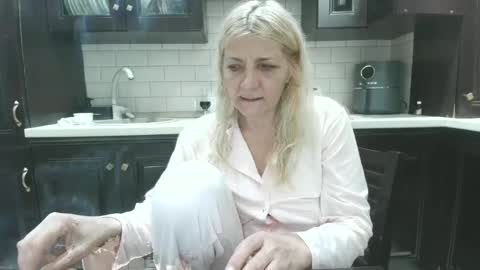 Snapshot of heyheygrey chatting on 06-24-26, 10:47 Heyheygrey online show from 06-24-26, 10:47