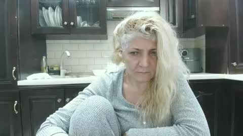 Snapshot of heyheygrey chatting on 07-11-26, 05:37 Heyheygrey online show from 07-11-26, 05:37
