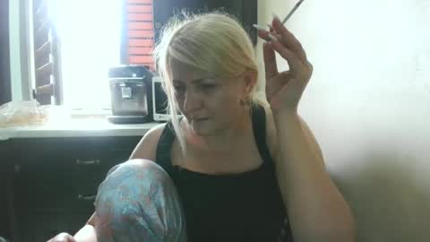Snapshot of heyheygrey chatting on 07-20-26, 09:23 Heyheygrey online show from 07-20-26, 09:23