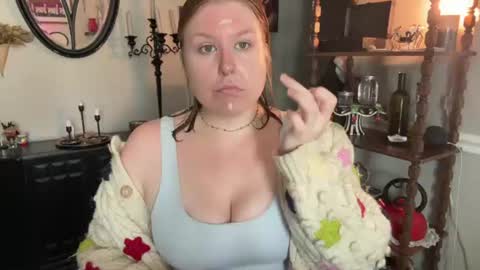 Snapshot of heyheyits_sage chatting on 07-15-26, 02:44 Sage online show from 07-15-26, 02:44