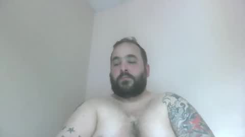 Snapshot of heyhoo111 chatting on 05-16-26, 02:49 heyhoo111 online show from 05-16-26, 02:49