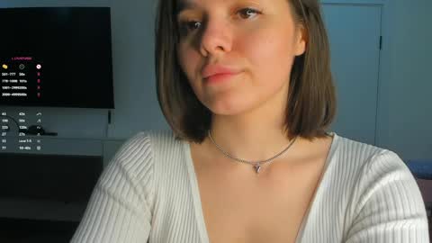 Laura online show from 04-15-26, 08:09