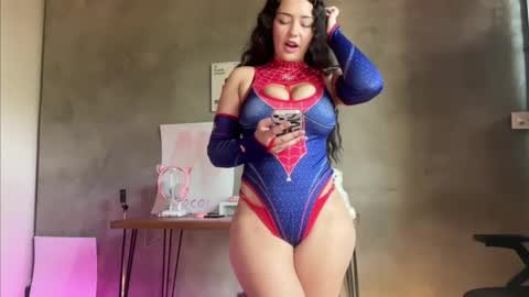 Snapshot of heyitscoco_xx chatting on 01-17-25, 07:51 Coco aka Tyla online show from 01-17-25, 07:51