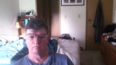 Snapshot of hg99too chatting on 04-27-26, 02:26 hg99too online show from 04-27-26, 02:26