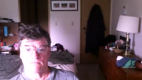 Snapshot of hg99too chatting on 05-29-26, 02:04 hg99too online show from 05-29-26, 02:04