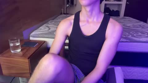 hiddendeseos online show from 10-25-25, 07:30