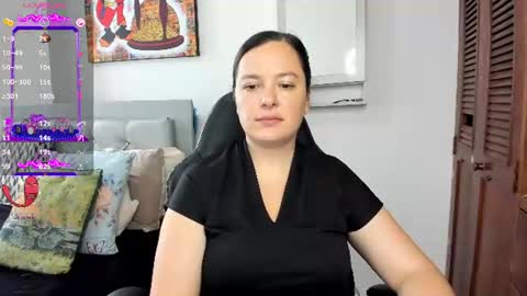 Snapshot of hidianapaola chatting on 07-13-26, 07:27 Diana online show from 07-13-26, 07:27