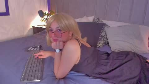 hidori_rem online show from 05-15-26, 03:24