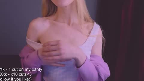 Chloe online show from 01-21-25, 06:23