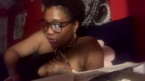 hiimz3 online show from 09-28-25, 08:36