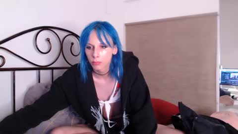 Snapshot of hika_ chatting on 07-26-26, 07:43 hi im Hika online show from 07-26-26, 07:43