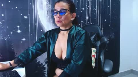 hikaryfire online show from 05-13-26, 11:40