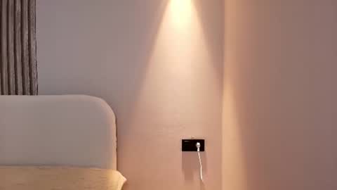 Snapshot of hikomi_ chatting on 06-19-26, 01:37 hikomi online show from 06-19-26, 01:37