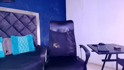 hilary banks online show from 04-10-26, 06:29