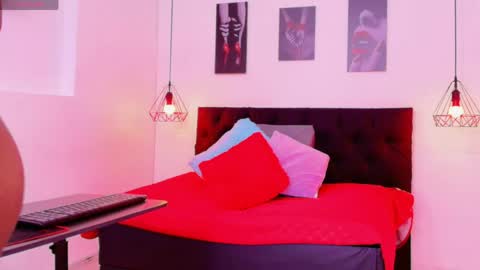 hilary banks online show from 05-05-26, 05:37