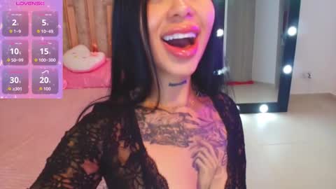 LUNA new account  FOLLOW ME online show from 11-30-25, 12:25