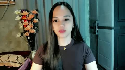 hilarymolly online show from 03-04-26, 10:27