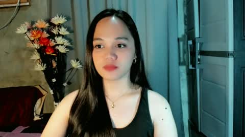 Snapshot of hilarymolly chatting on 07-06-26, 07:38 hilarymolly online show from 07-06-26, 07:38