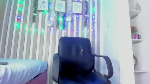  Hillary  online show from 12-13-25, 10:26