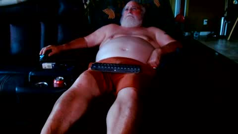 Snapshot of hillbillydan chatting on 06-22-26, 12:56 hillbillydan online show from 06-22-26, 12:56