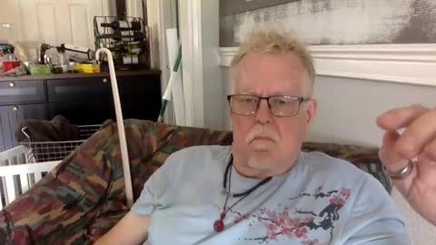 Snapshot of hillcountrydads chatting on 01-07-26, 09:17 TwoDaddies online show from 01-07-26, 09:17