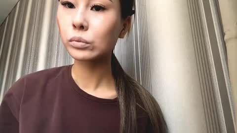 Lia online show from 03-30-26, 08:15