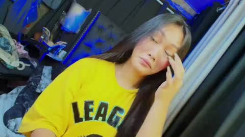 yuricah online show from 01-27-25, 01:05