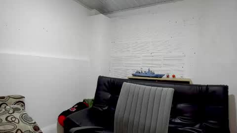 Snapshot of himoreno97 chatting on 12-08-24, 01:02 Hi moreno online show from 12-08-24, 01:02