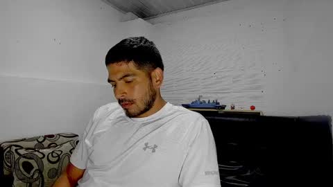 Snapshot of himoreno97 chatting on 03-12-25, 05:13 Hi moreno online show from 03-12-25, 05:13