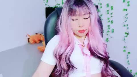 Hinata online show from 05-02-26, 01:43