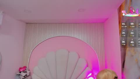 hinata_dolly online show from 04-15-26, 11:06