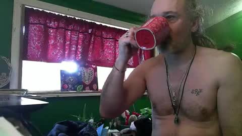 Snapshot of hippiedad333 chatting on 02-20-26, 08:53 hippiedad333 online show from 02-20-26, 08:53