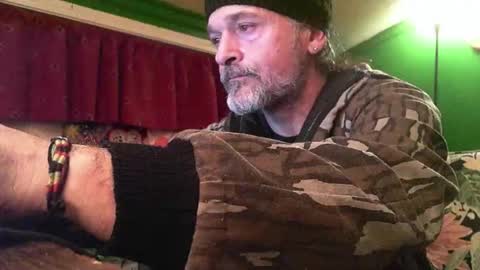 Snapshot of hippiedad333 chatting on 03-02-26, 12:13 hippiedad333 online show from 03-02-26, 12:13