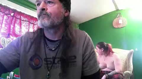 Snapshot of hippiedad333 chatting on 04-27-26, 07:23 hippiedad333 online show from 04-27-26, 07:23
