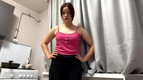 Snapshot of hirokobab chatting on 10-17-25, 02:19 Viola online show from 10-17-25, 02:19