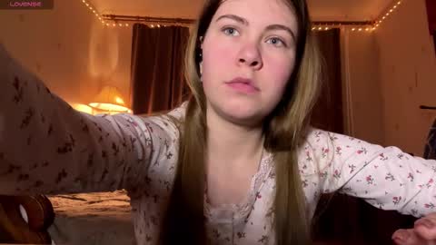 I am Amy ntmu Lets hit 10 Thumbs Up together online show from 02-15-26, 02:58