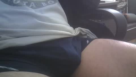 Snapshot of hlavoe33 chatting on 11-09-25, 06:06 Hlavoe online show from 11-09-25, 06:06