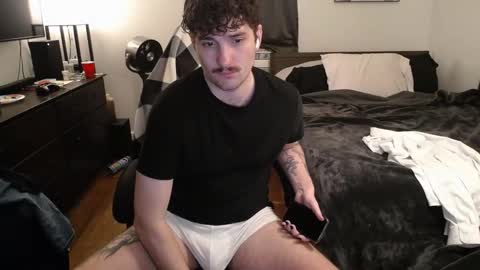 Snapshot of hngboymitch chatting on 09-22-25, 02:02 Mitch online show from 09-22-25, 02:02