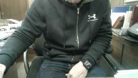 Snapshot of hnic9999 chatting on 01-23-25, 10:44 Nick online show from 01-23-25, 10:44