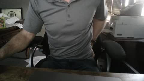 Snapshot of hnic9999 chatting on 10-16-25, 09:49 Nick online show from 10-16-25, 09:49