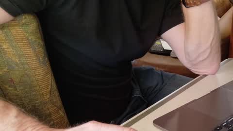 Snapshot of hnic9999 chatting on 11-29-25, 10:35 Nick online show from 11-29-25, 10:35