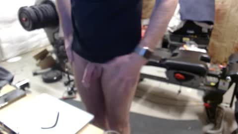 Snapshot of hnic9999 chatting on 02-19-26, 01:07 Nick online show from 02-19-26, 01:07