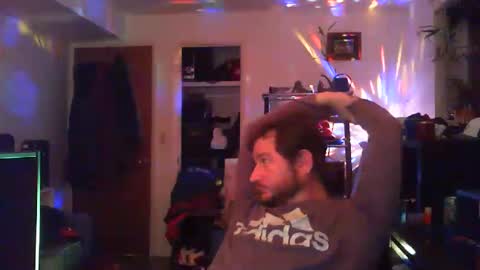 Snapshot of hobbes80 chatting on 12-02-24, 03:58 hobbes80 online show from 12-02-24, 03:58