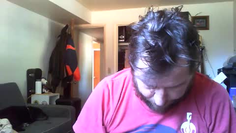 Snapshot of hobbes80 chatting on 09-15-25, 08:09 hobbes80 online show from 09-15-25, 08:09