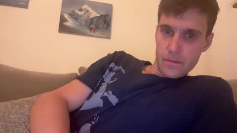 Snapshot of hobie006 chatting on 03-01-26, 09:17 hobie006 online show from 03-01-26, 09:17