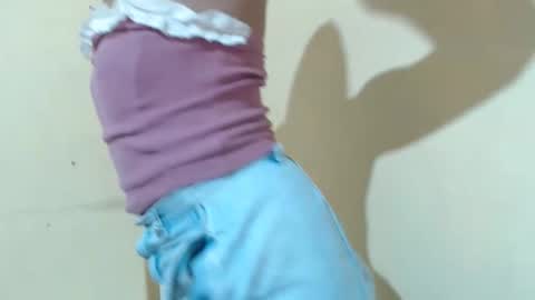 Snapshot of hoelyguine chatting on 03-02-26, 06:25 Guinevere3 online show from 03-02-26, 06:25