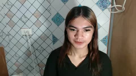 Snapshot of hoelykarina chatting on 03-02-26, 11:39 Karina3 online show from 03-02-26, 11:39