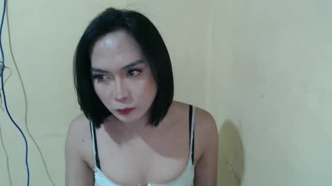 Snapshot of hoelykim chatting on 04-16-26, 04:19 Kim3 online show from 04-16-26, 04:19